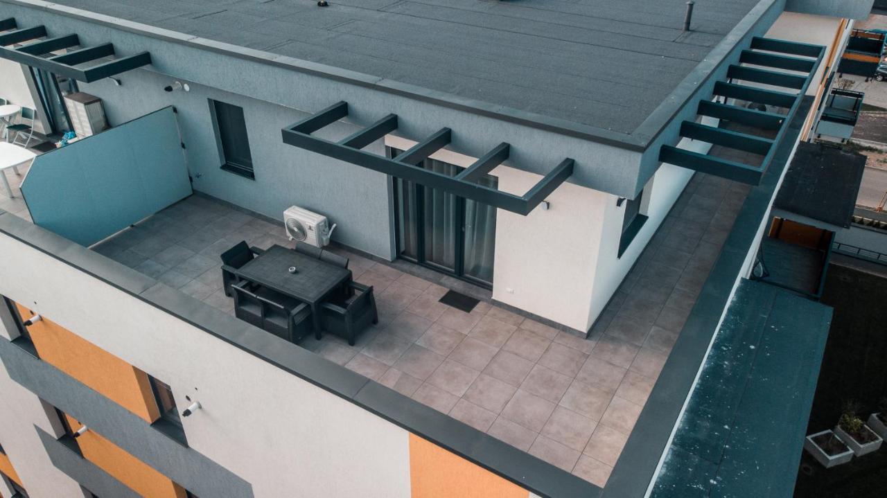 Koa - Moon Penthouse Apartamento Braşov Exterior foto