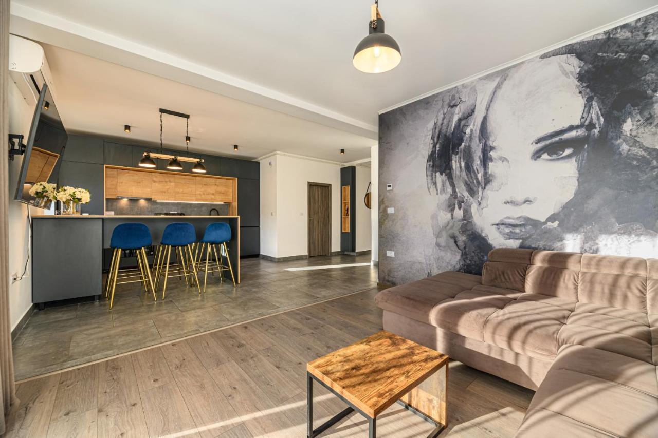 Koa - Moon Penthouse Apartamento Braşov Exterior foto