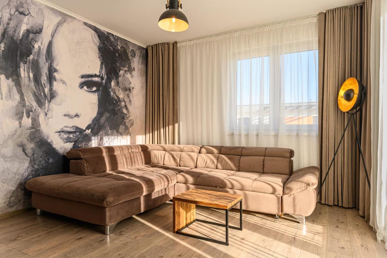 Koa - Moon Penthouse Apartamento Braşov Exterior foto