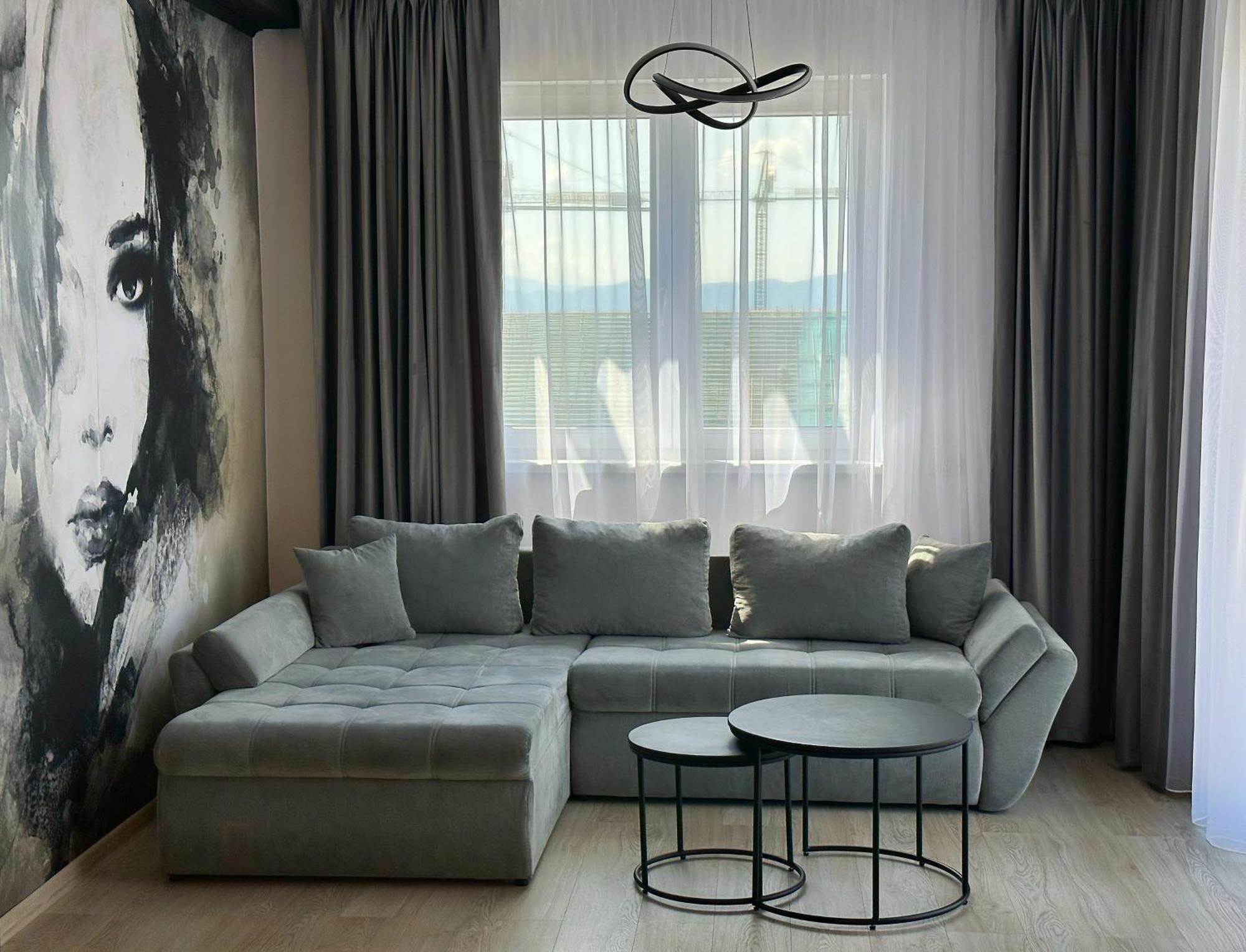 Koa - Moon Penthouse Apartamento Braşov Exterior foto